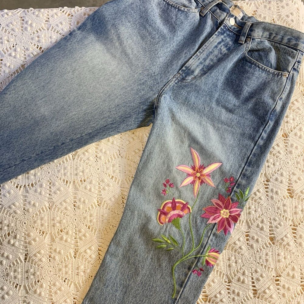 Sloane St. (8Missy) Jean - Vibrant Flower Floral Pink Embroidery Hippie Cute